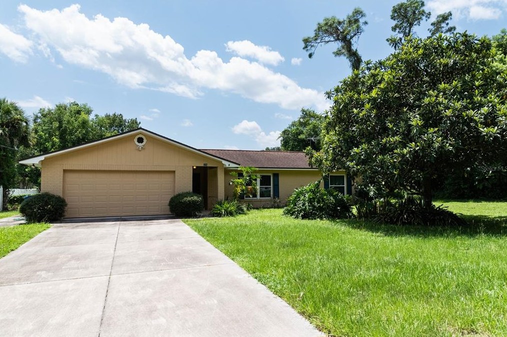 278 Huntington Dr, Deland, FL 32724