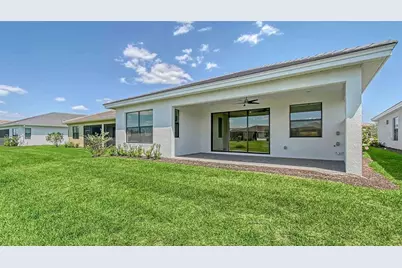 4910 Carova Way, Lakewood Ranch, FL 34211 - Photo 32