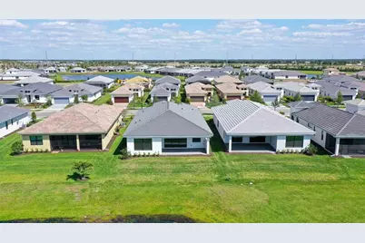 4910 Carova Way, Lakewood Ranch, FL 34211 - Photo 34