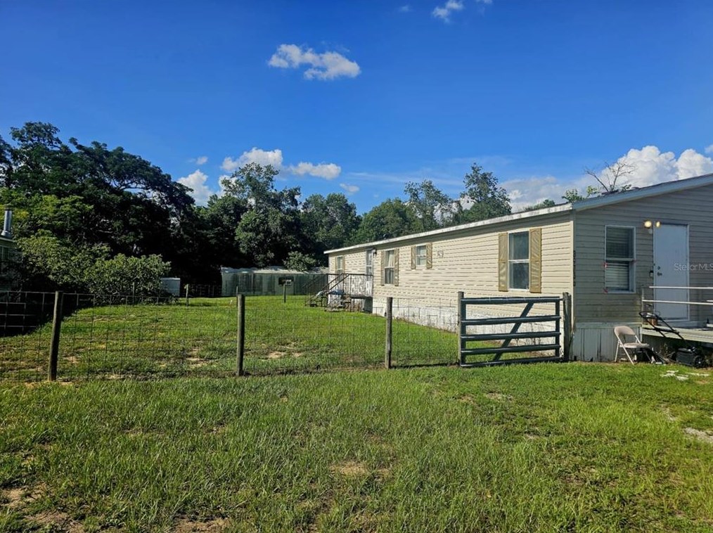 39736 E Cemetary Rd, Umatilla, FL 32784