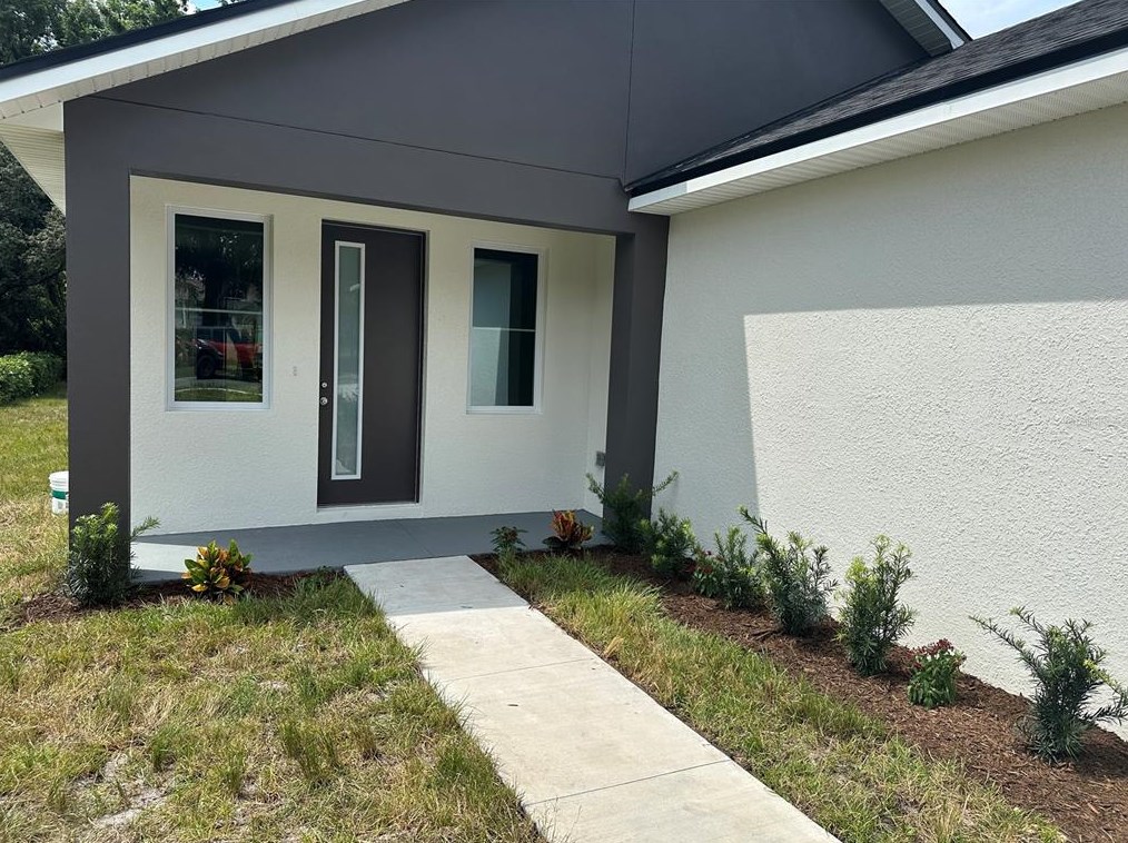 532 E 11th St, Apopka, FL 32703