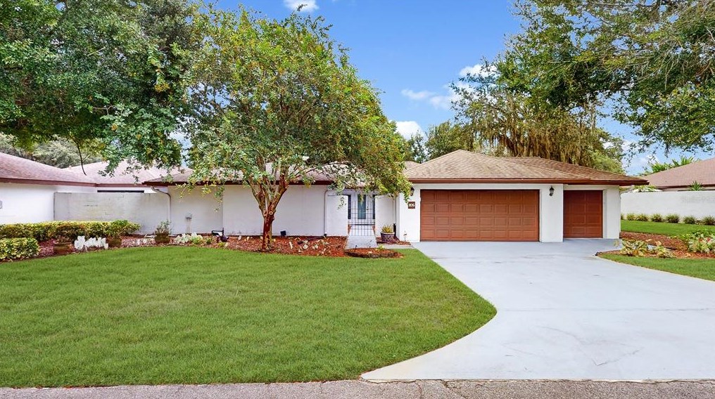 105 Tuxford Dr S, Grenelefe, FL 33844