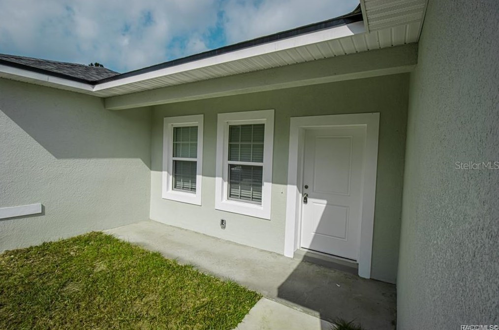 1928 W Alhambra Dr, Dunnellon, FL 34434