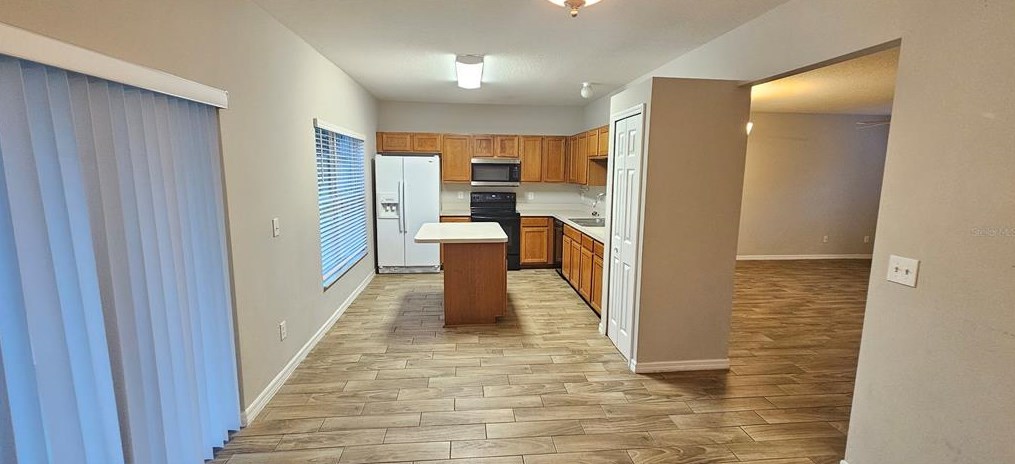 4212 Forest Island Dr, Orlando, FL 32826