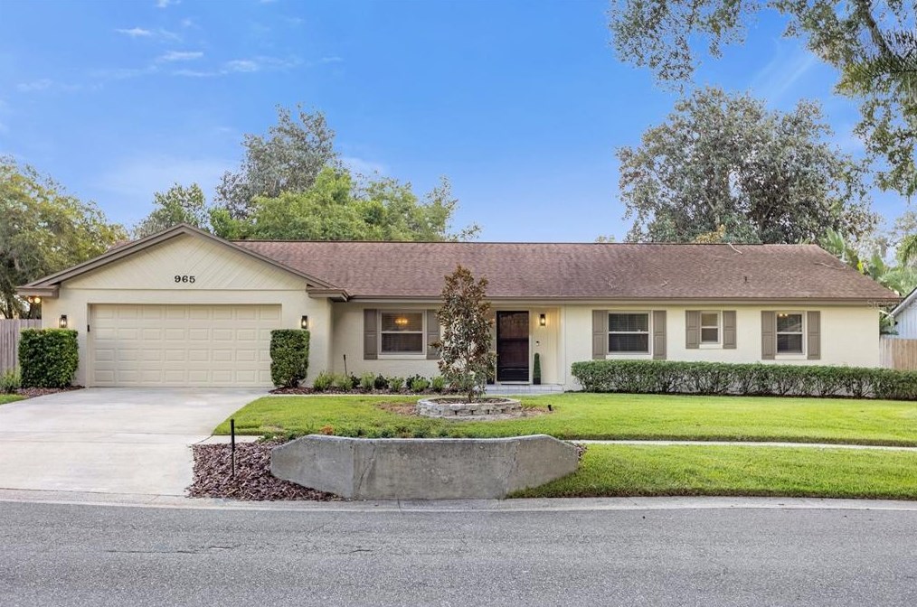 965 Stonewood Ln, Maitland, FL 32751-3256