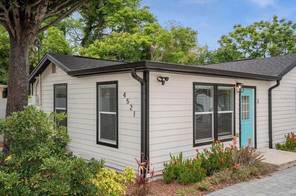 4521 Edgewater Dr, Orlando, FL 32804-1152
