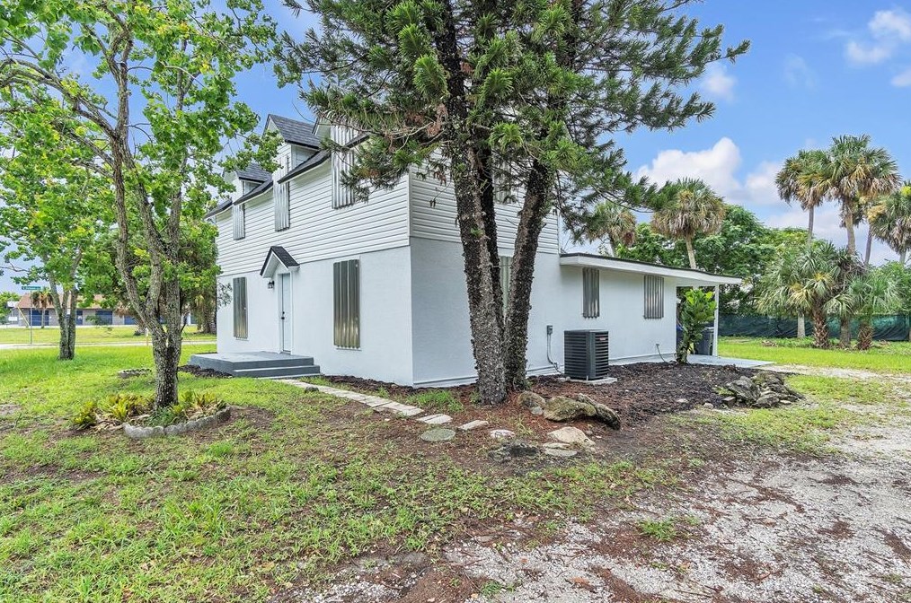 1005 Main St, Titusville, FL 32796