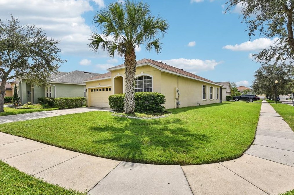 5018 Bellthorn Dr, Orlando, FL 32837-4713