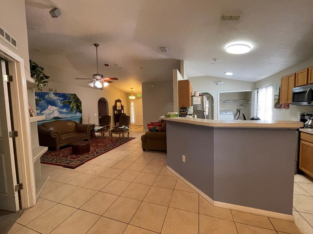185 Winding Cove Ave, Apopka, FL 32703