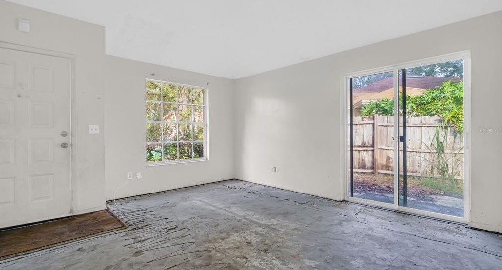 2735 Alabaster Ct, Palm Harbor, FL 34684