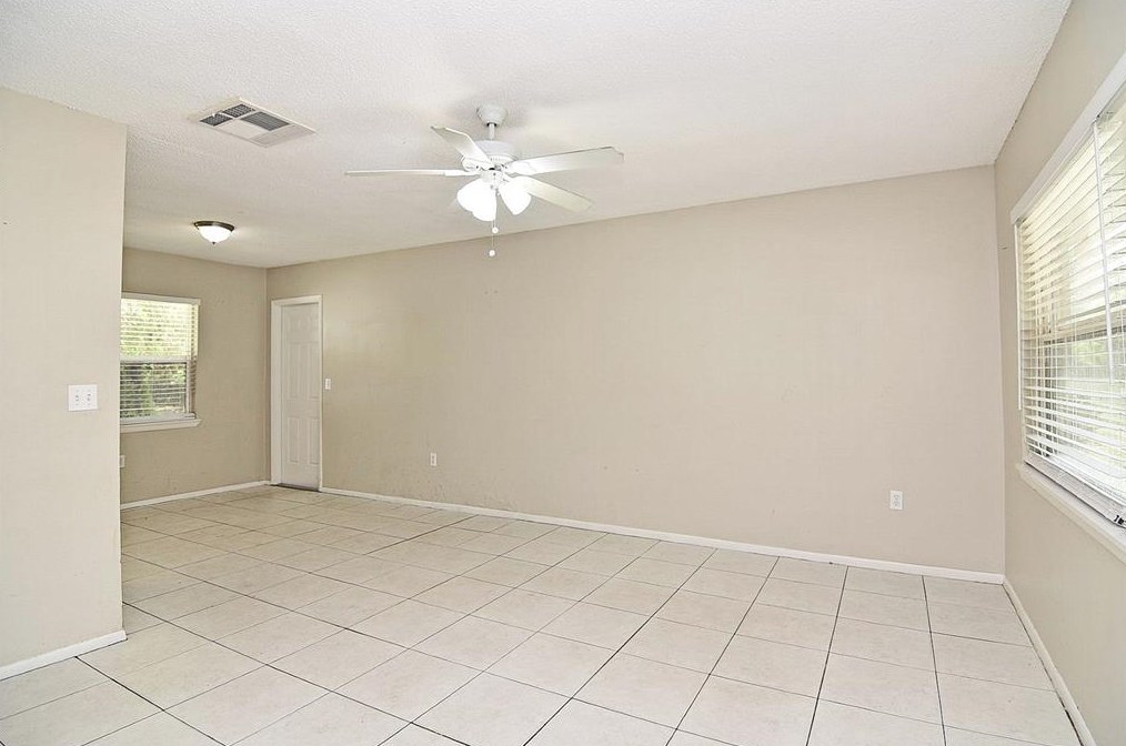 824 Rolling Green Dr, Apopka, FL 32703