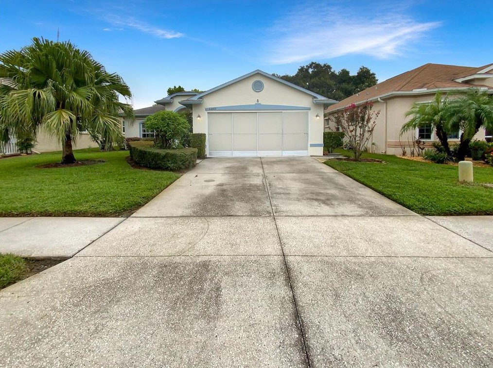 12103 Loblolly Pine Dr, New Port Richey, FL 34654