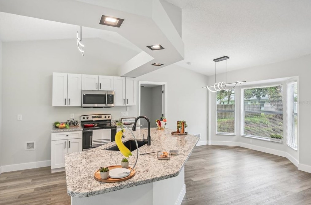 82 Belvedere Ln, Palm Coast FL  32137-8613 exterior