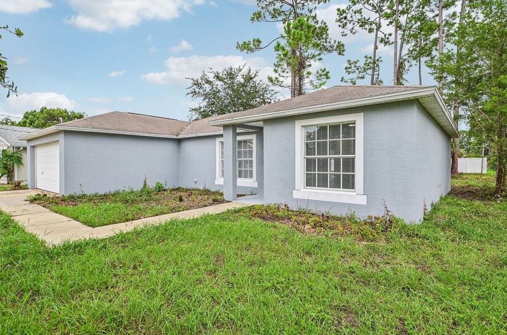82 Belvedere Ln, Palm Coast FL  32137-8613 exterior
