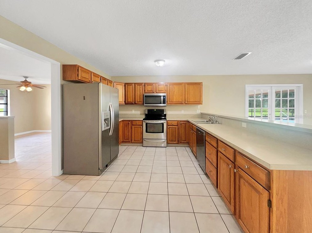 397 Fort Smith Blvd, Deltona, FL 32738-8909