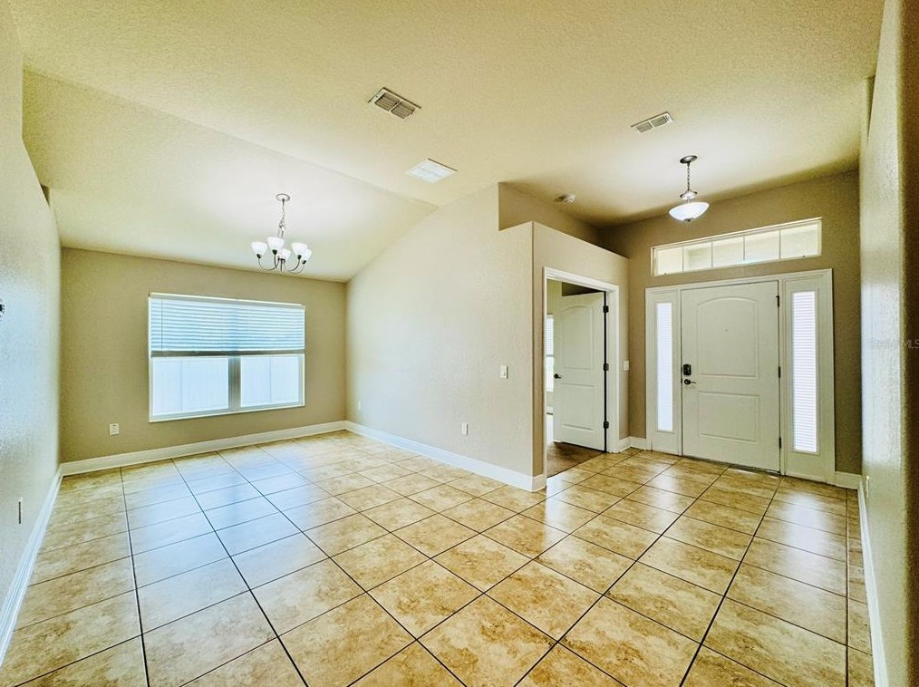 1512 Grey Eagle Ln, Winter Haven, FL 33881