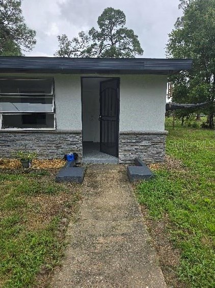 2516 Old New York Ave, Deland, FL 32720