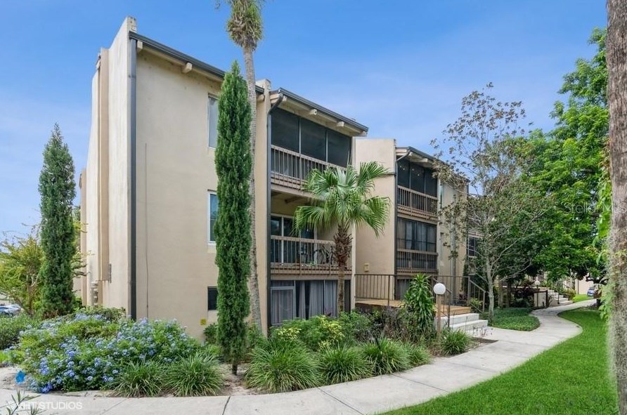 588 Orange Dr #130, Altamonte Springs, FL 32701