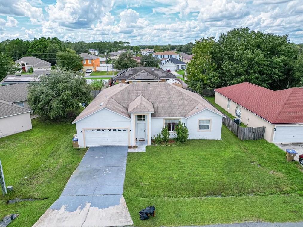 738 Palaiseau Ct, Kissimmee, FL 34759