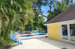 510 Wideview Ave, Tarpon Springs, FL 34689 - Photo 8