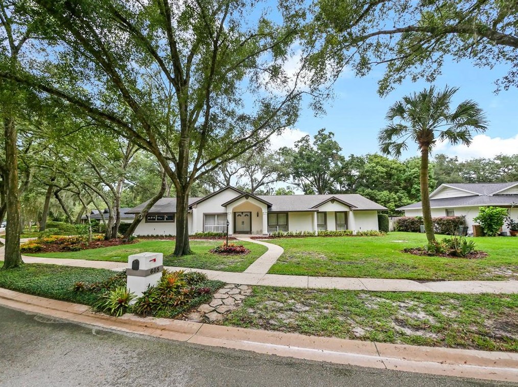 605 Fox Valley Dr, Longwood, FL 32779
