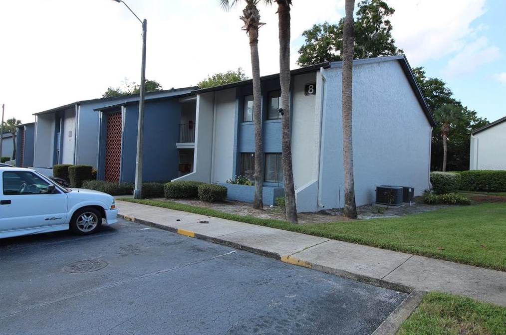 8 Escondido Cir #79, Altamonte Springs, FL 32701
