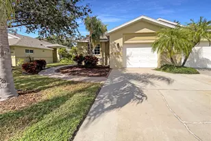 416 28th St W, Palmetto, FL 34221 - Photo 1