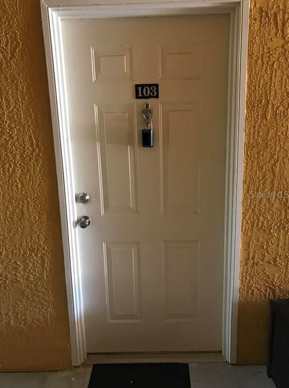 8818 Villa View Cir, Orlando, FL 32821-5158