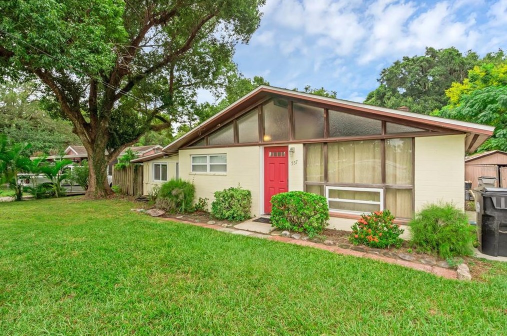 557 Monroe Ave, Apopka, FL 32703
