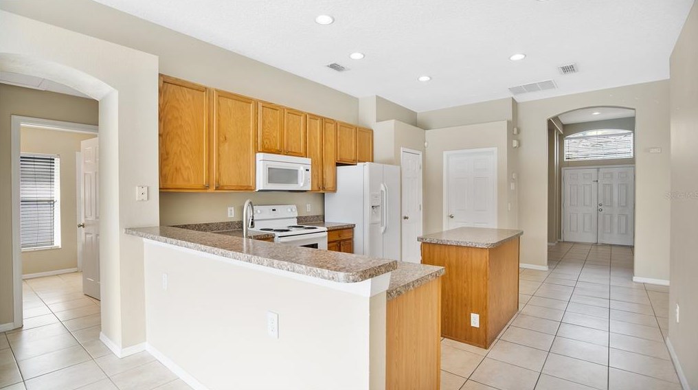 10824 Leader Ln, Orlando FL 32825-7224 exterior