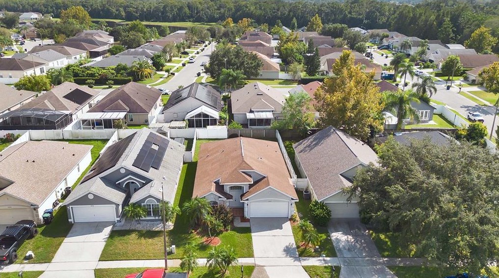 10824 Leader Ln, Orlando FL 32825-7224 exterior