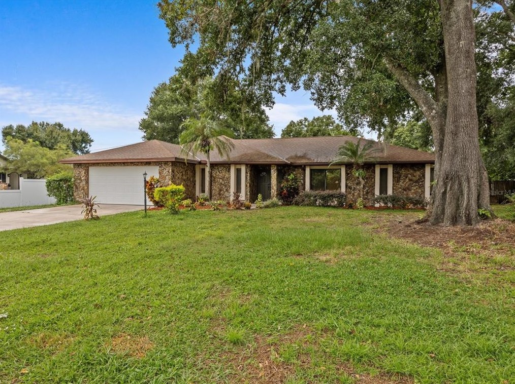 4111 Westminster Rd, Sebring, FL 33875