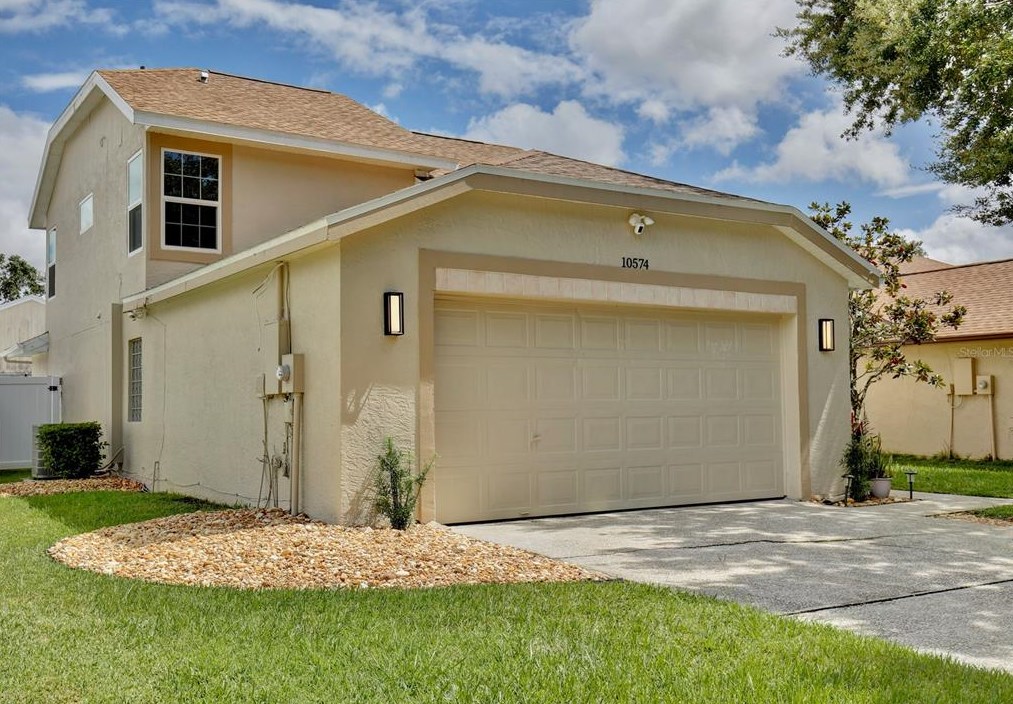 10574 Satinwood Cir, Orlando, FL 32825-8905