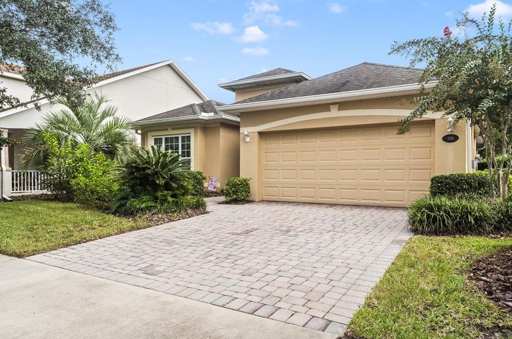 1381 Hazeldene Manor, Deland, FL 32724