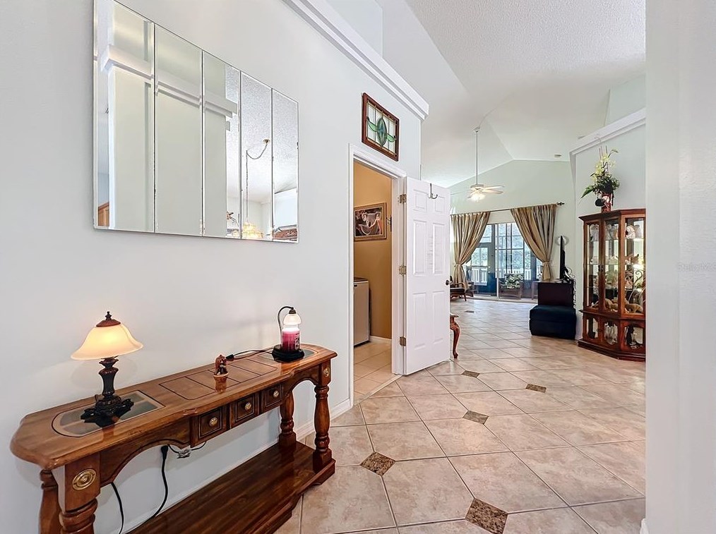 1521 Woodsglen Dr, Casselberry, FL 32708