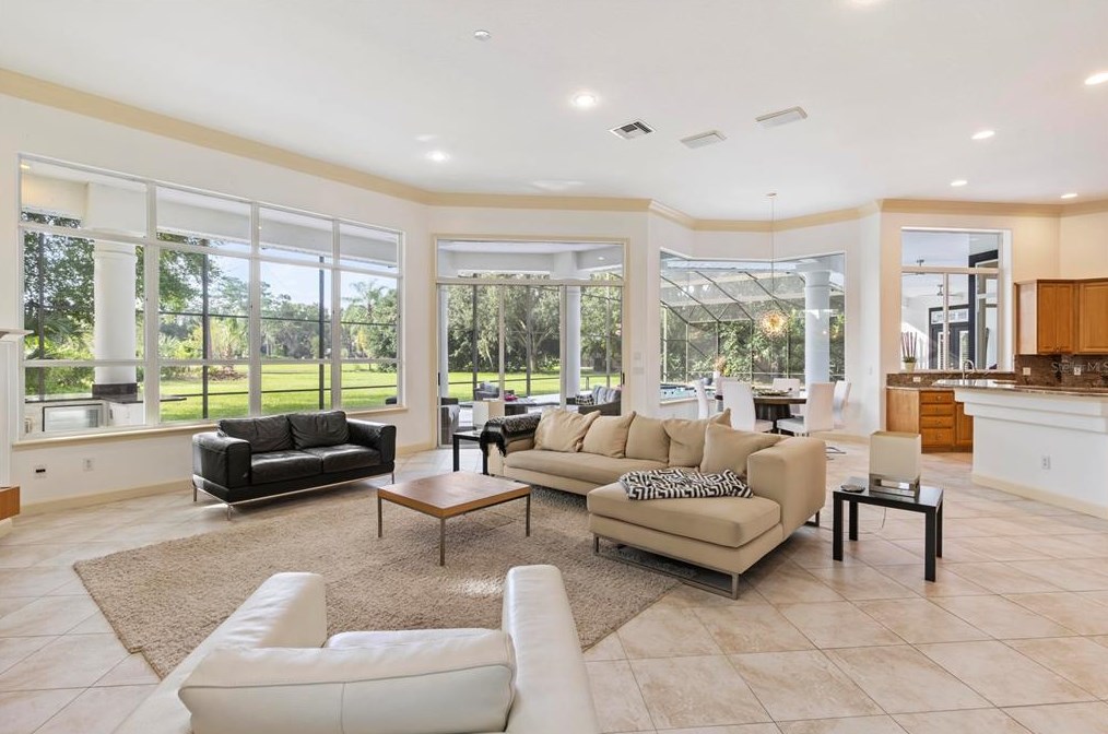 256 New Gate Loop, Lake Mary FL  32746-4127 exterior