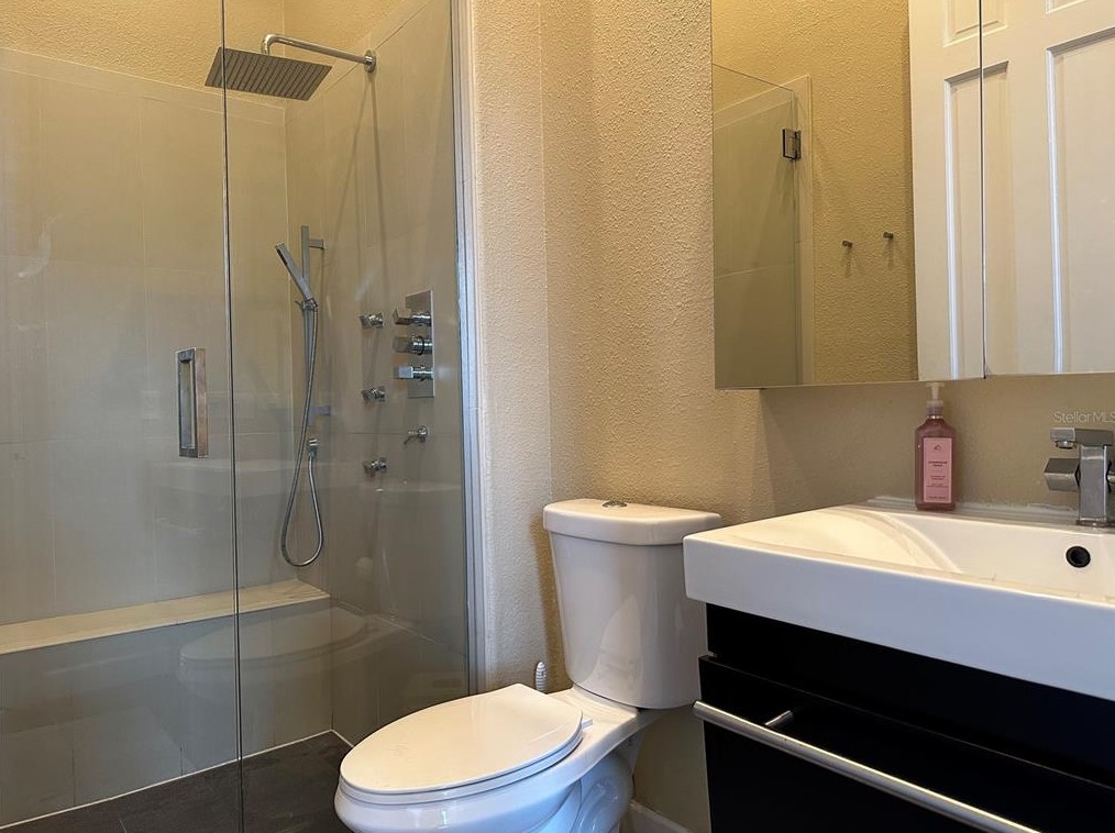 256 New Gate Loop, Lake Mary FL  32746-4127 exterior