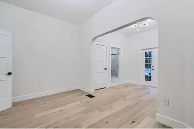 734 S Mills Avenue, Orlando, FL 32801 - Photo 16