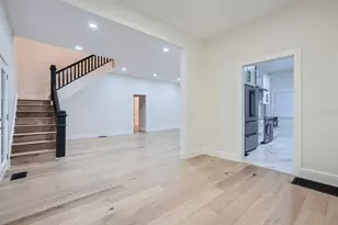 734 S Mills Ave, Orlando, FL 32801 - Photo 12