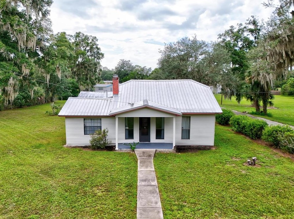 307 N Broward Ave, Pomona Park, FL 32181
