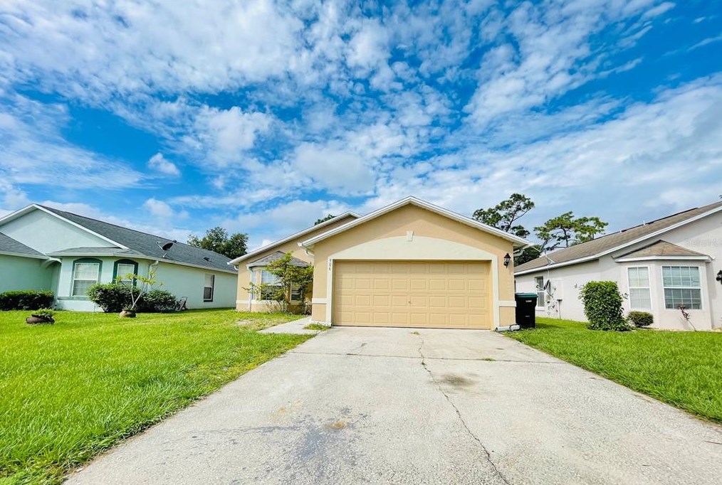 906 Grassy Island Ln, Orlando, FL 32825-6389