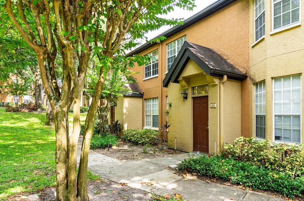 6416 Raleigh St, Orlando, FL 32835-5642
