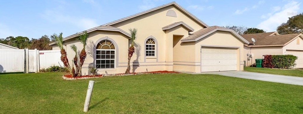 175 Kings Pond Ave, Winter Haven, FL 33880