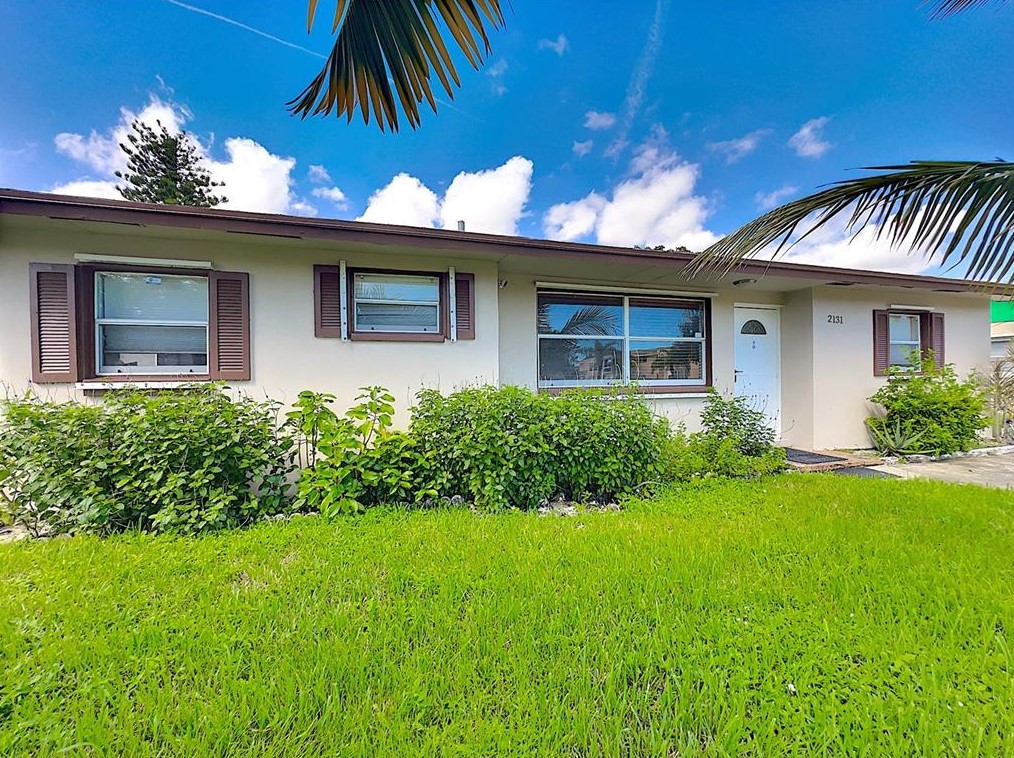 2131 1st Way, Boynton Beach, FL 33435-2350