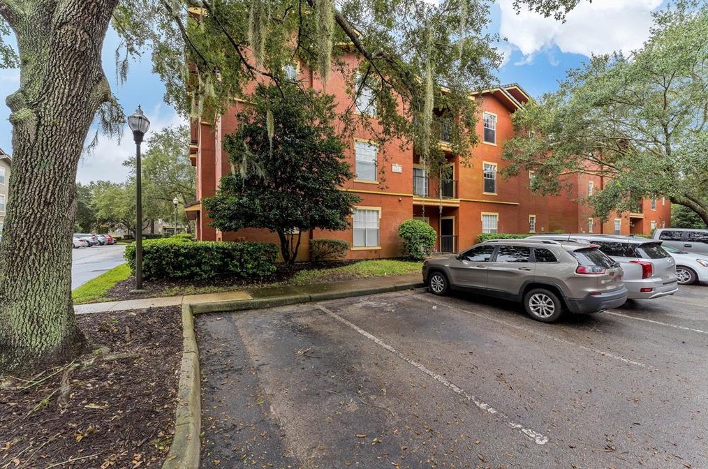 132 Vista Verdi Cir #220, Lake Mary, FL 32746