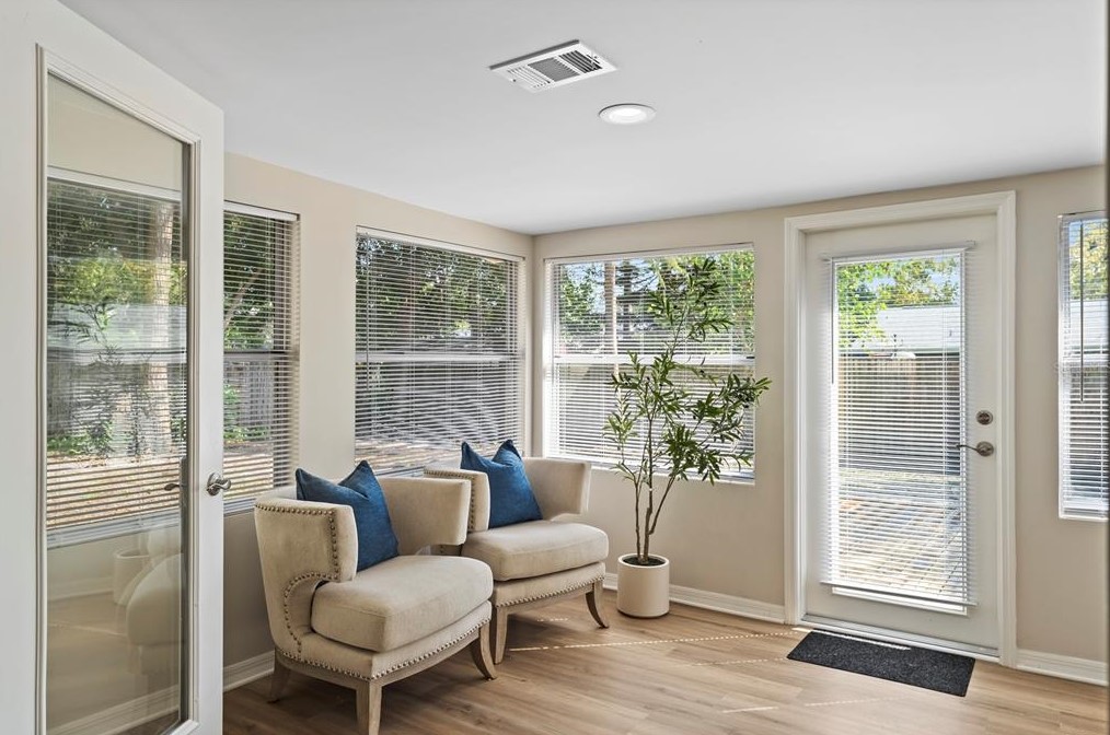 3037 Nicholson Dr, Winter Park FL 32792-7546 exterior