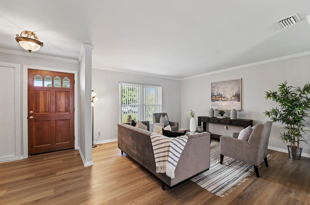 3037 Nicholson Dr, Winter Park FL 32792-7546 exterior