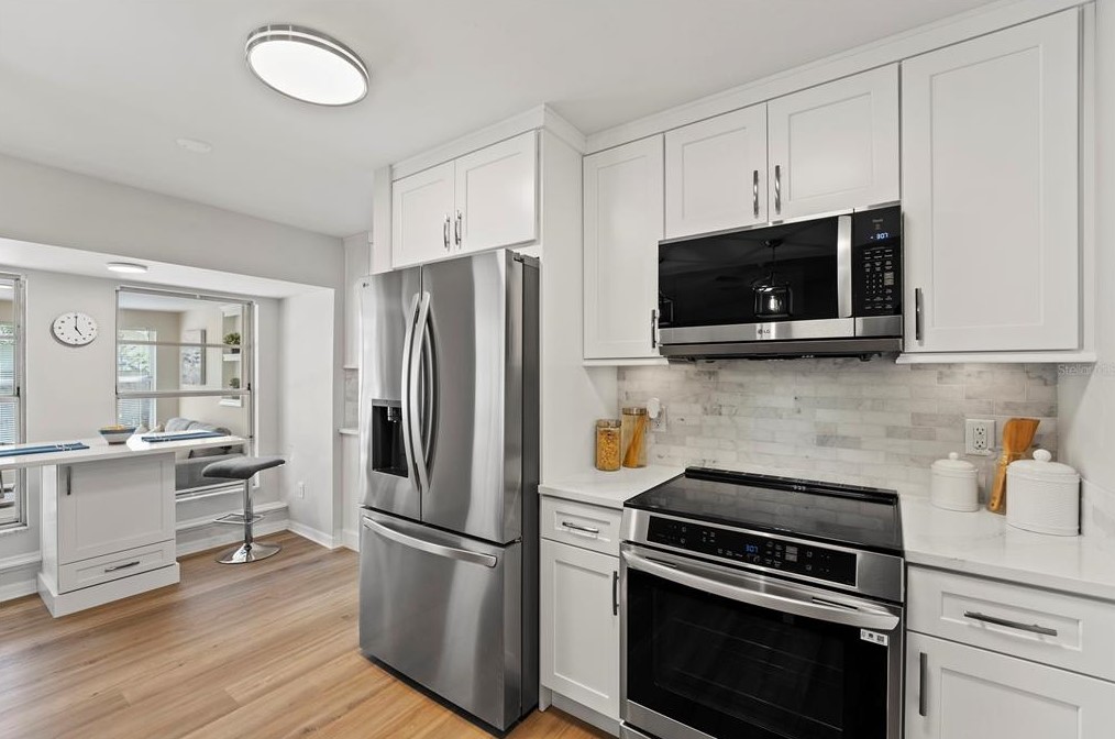 3037 Nicholson Dr, Winter Park FL 32792-7546 exterior