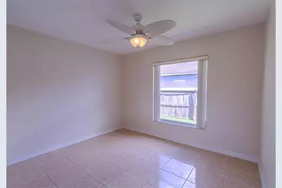 5631 La Joya Court, Orlando, FL 32808 - Photo 6