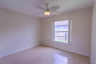 5631 La Joya Ct, Orlando, FL 32808 - Photo 6